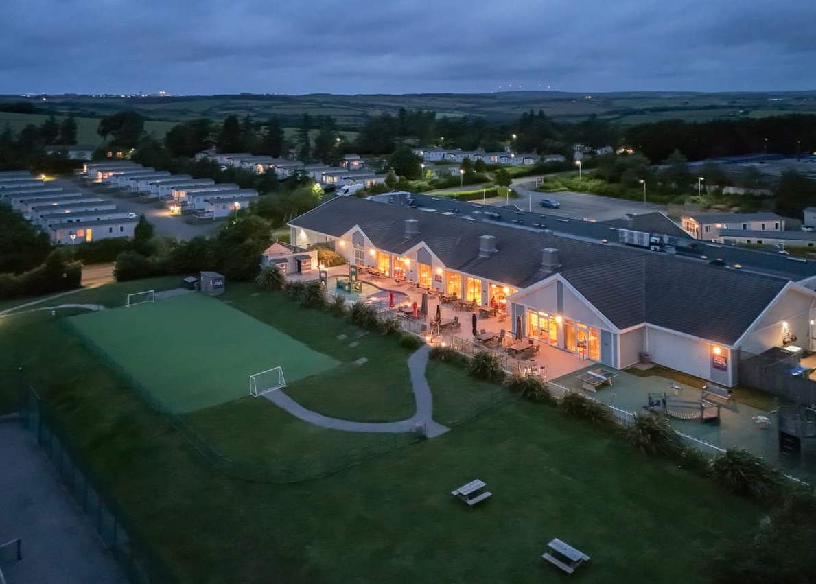  Hoeseason's Piran Meadows Resort in Cornwall
