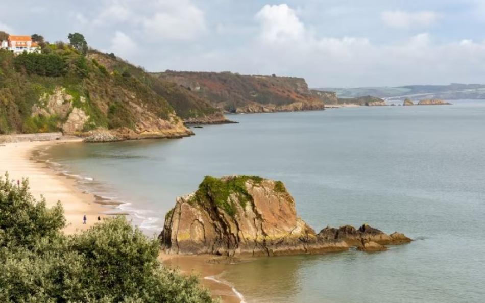 beach near Kiln Park with static caravans for sale in wales