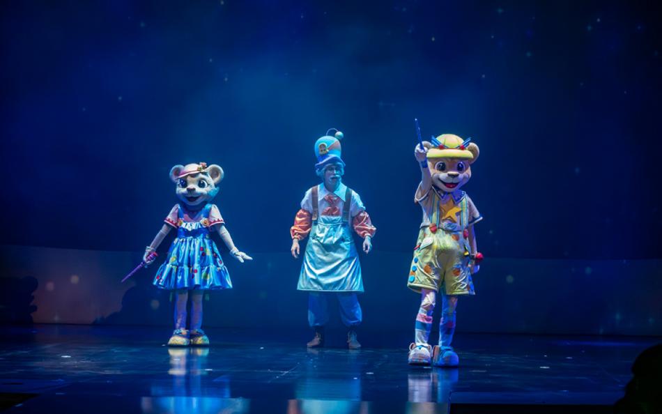 iew holiday parks in the UK that offer family entertainment