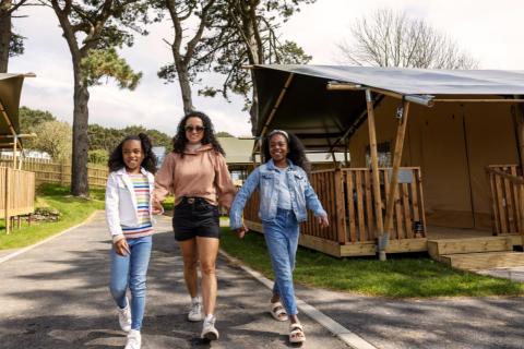 Newquay Holiday Park glamping pods in cornwall