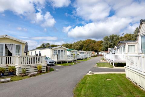 luxury static cravan holidays in Sussex at Chichester Lakeside Holiday Park