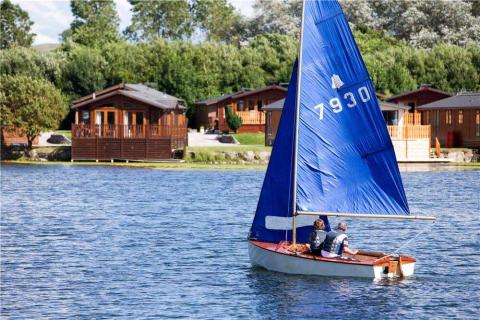 having fun on the lakes at South Lakeland Leisure Village