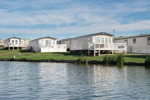 caravans by fishing lakes in yorkshire