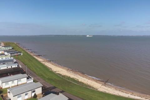 caravan holidays in Kent by the beach