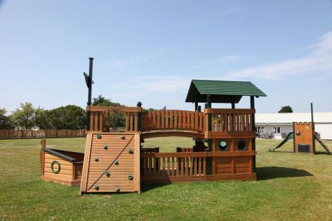 adventure playground for kids on holiday in Cornwall at Par Sands Coastal Holiday Park