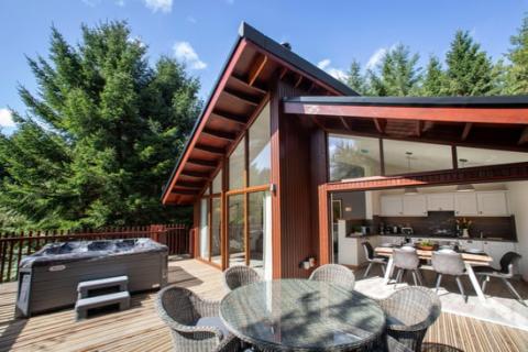 Delamere Forest luxury lodge holidays in Cheshire