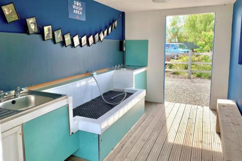 the dog cleaning station at Pentire Holiday Park