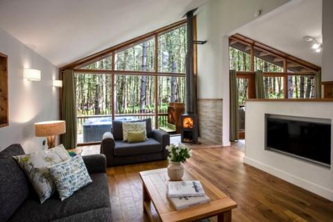 Forest Holiday’s Sherwood Forest luxury lodge interior