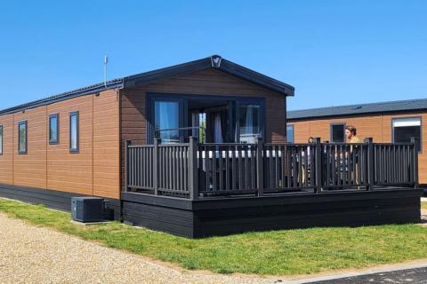 luxury caravan holidays at Hayling Island Holiday Park