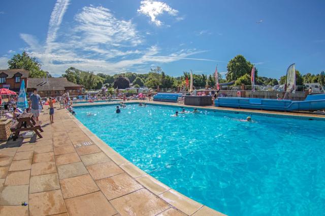 outdoor swimming pool at Lady’s Mile Holiday Park