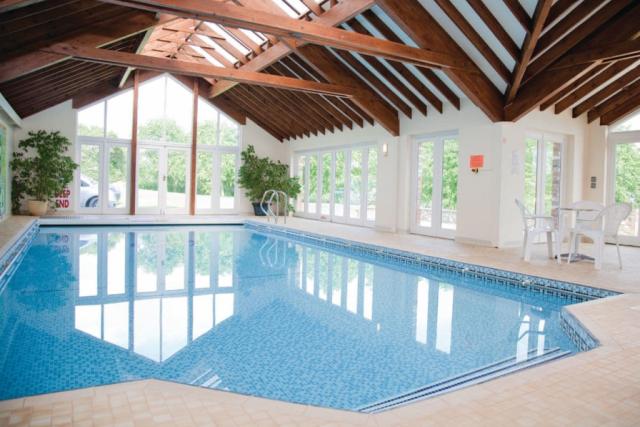 the indoor swimming pool at Otter Falls in Honiton, Devon