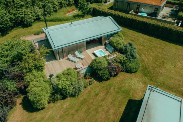 luxury private lodges, somerset near cheddar