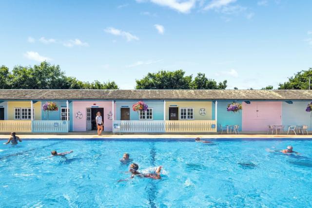 outdoor pool newquay