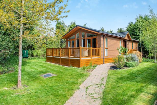 private outdoor decking at lucury lodge