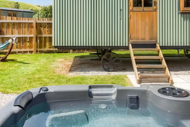 shepherd's hut at sun haven holiday park with hot tub