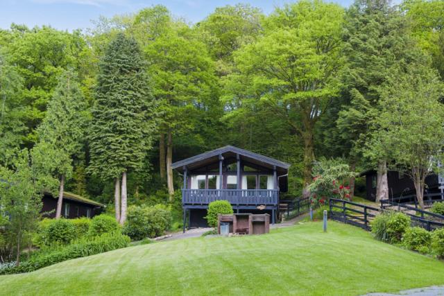 lodge breaks at brockwood hall lodges near millom