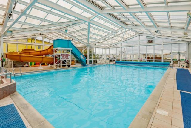 indoor pool at coastfields holiday village in lincolnshire