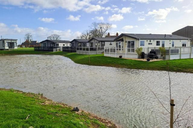 helsey farm cottages in helsey