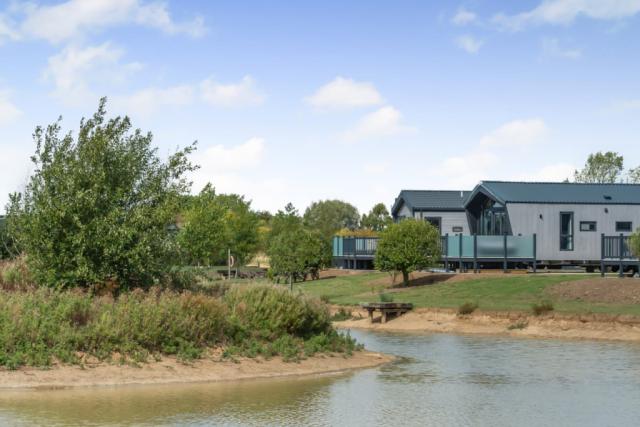 home farm park lakeside retreat near skegness