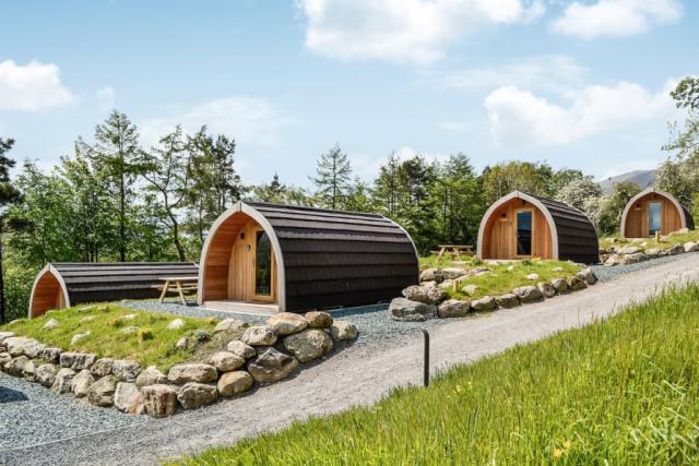 luxury glamping pods at lowside farm glamping
