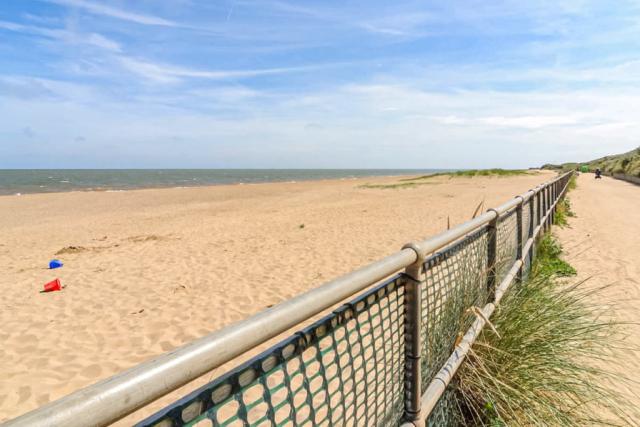 chapel st leonards beach near merryfield and sandfield holiday park