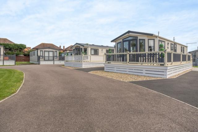 norfolk broads country park in potter heigham