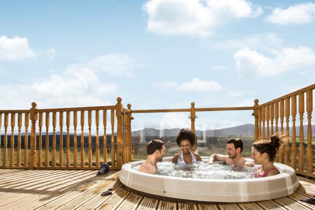 private hot tub holidays at thanet well lodge retreat
