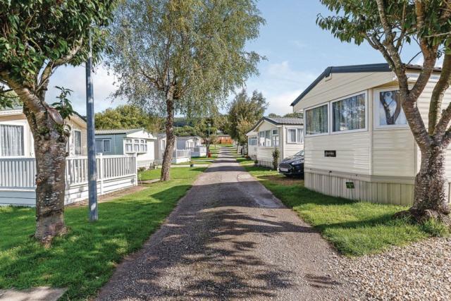lodges at bucklegrove holiday park somerset