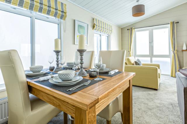 lodge holidays at king's lynn holiday park 