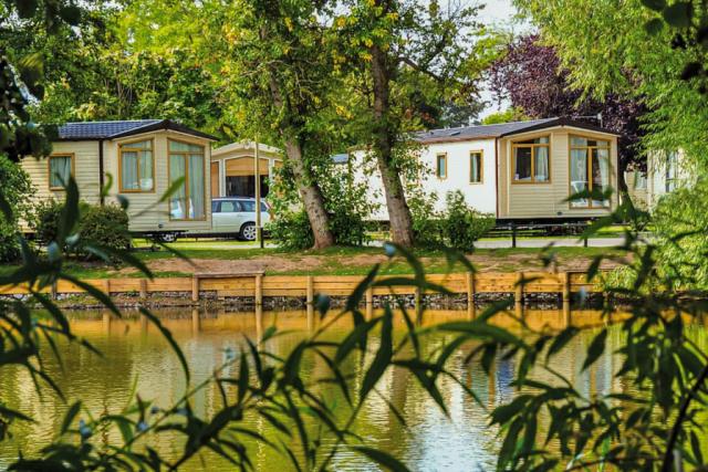 lakeside holiday park in burnham-on-sea