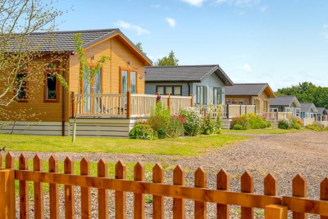 luxury lodge break at otters mead boutique lodges