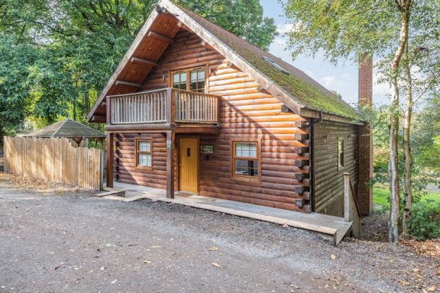 lodges at redbrick woodland lodges in edwinstowe