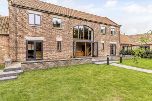 luxury lodge holiday at redbrick woodland lodges in edwinstowe