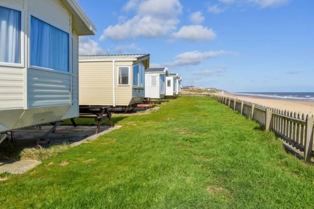 beach views at sandy beach holiday park near bacton 
