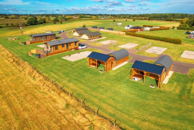lodges at bowbrook lodges in pershore