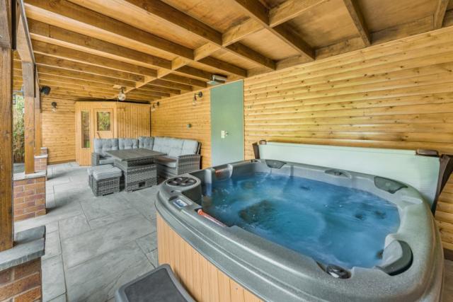 private hot tub at silver trees holiday park