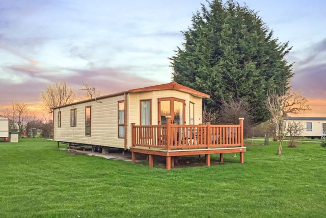 caravan holidays at tollerston holiday park near york 