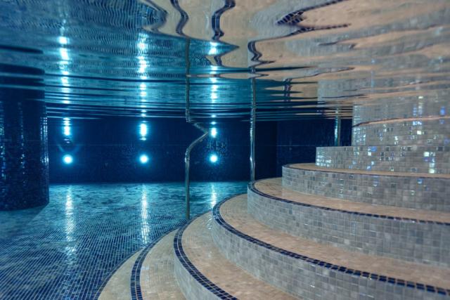swimming pool at aber bay holiday park near aberystwyth