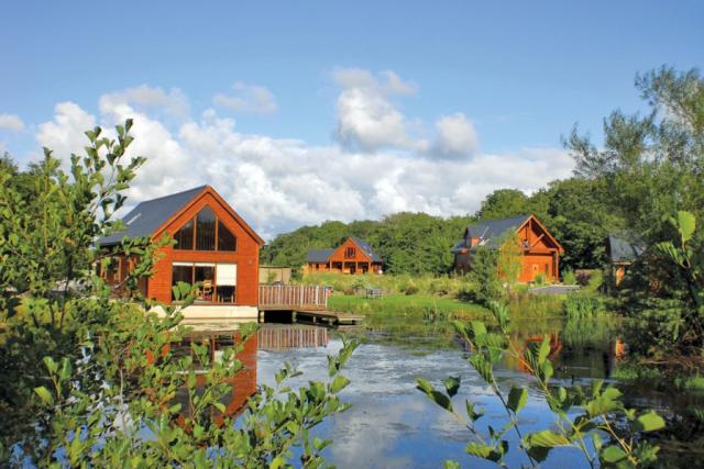 anglesey lakeside lodges in anglesy