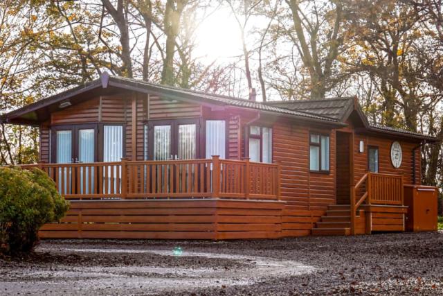 lodge breaks at burton constable holiday park in sproatley