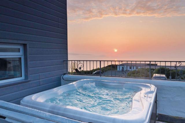 private hot tub at fishguard bay resort in pembrokeshire