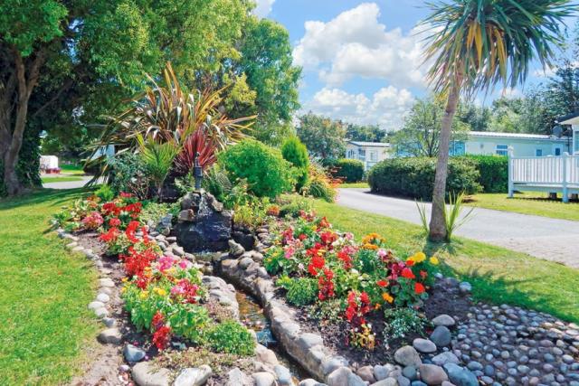caravan breaks at lido beach holiday park