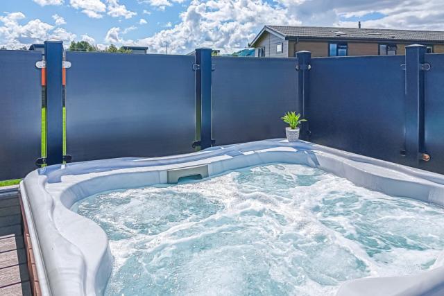 private hot tubs at maesmawr farm resort in powys