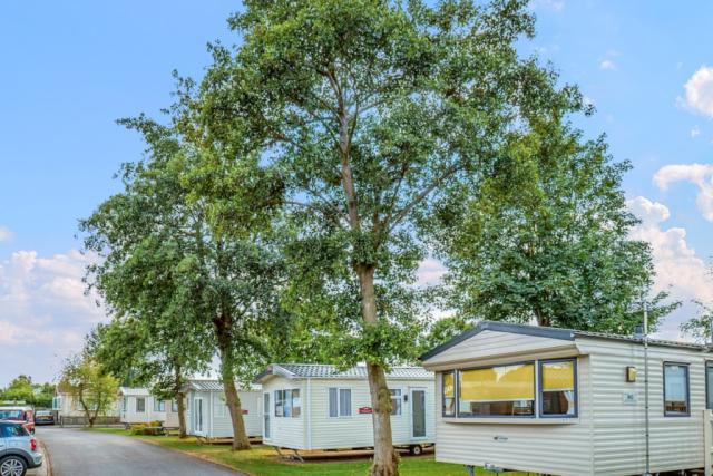 caravan holidays at white rose holiday park in thirsk