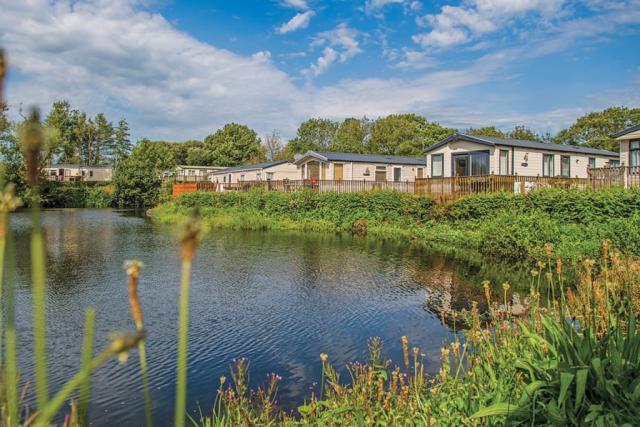 woodland vale holiday park in ludchurch