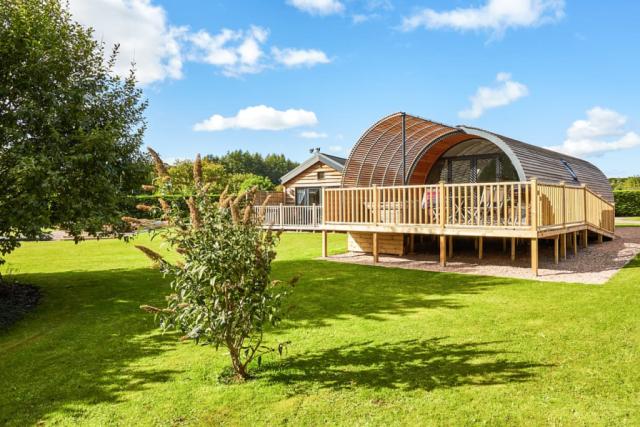 glamping pods at braidhaugh holiday park in crieff