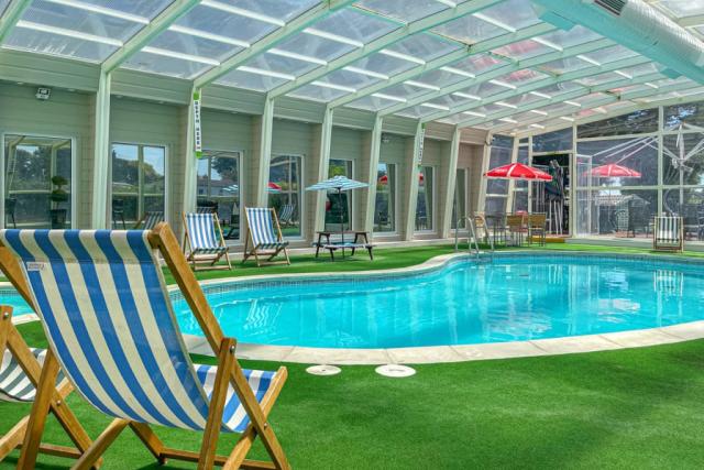 pool at cross park holiday park in pembrokeshire