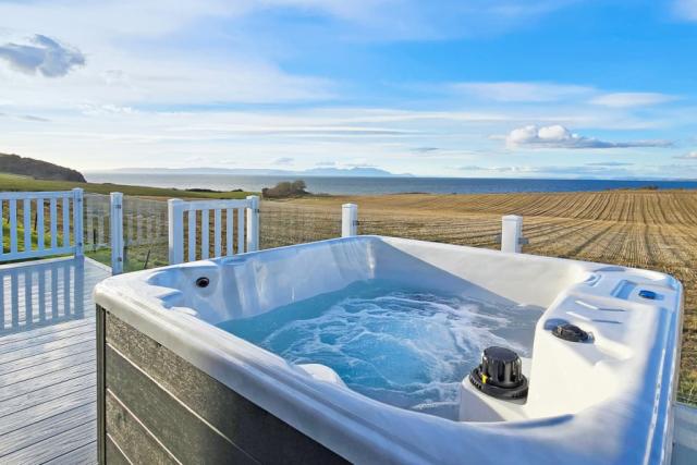 private hot tubs at heads of ayr holiday park in ayr