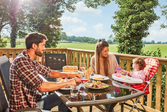 mouswald lodge holiday park in dumfries