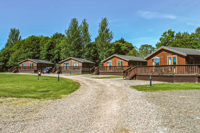 lodges at nethercraig holiday park in blairgowrie